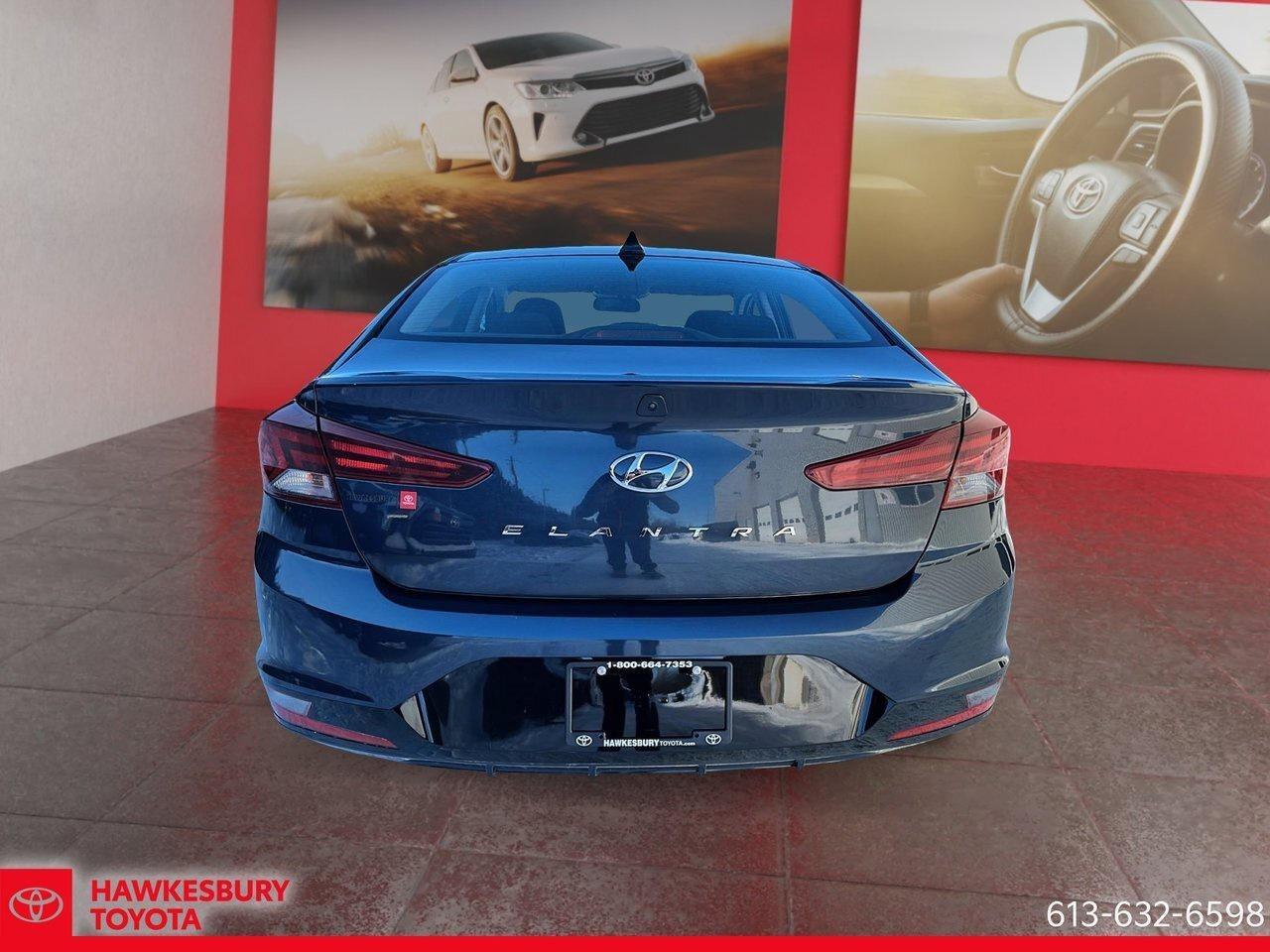 2020 Hyundai Elantra Preferred 2020 Hyundai Elantra Preferred / Hyundai Photo4