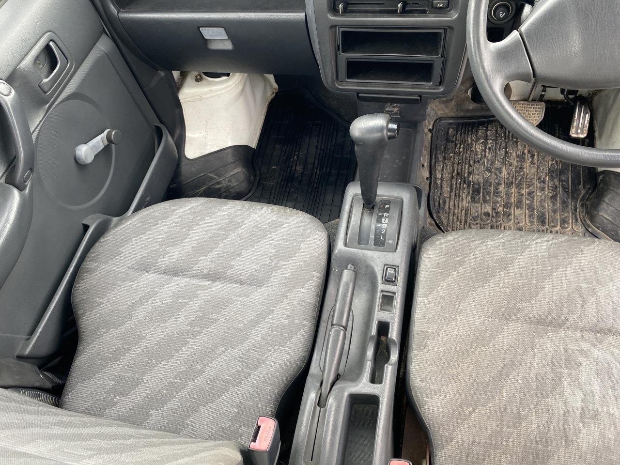 2003 Suzuki Carry Automatic Mini Truck Photo