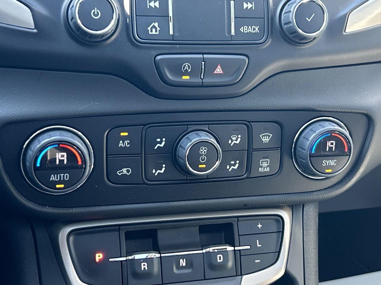 2022 GMC Terrain Denali Sunroof Memory Seatss Cooled Seats BOSE Aud Photo