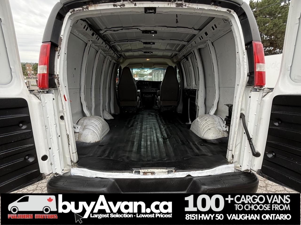 2016 GMC Savana Cargo Van 2500 V8 + NO WINDOWS Photo