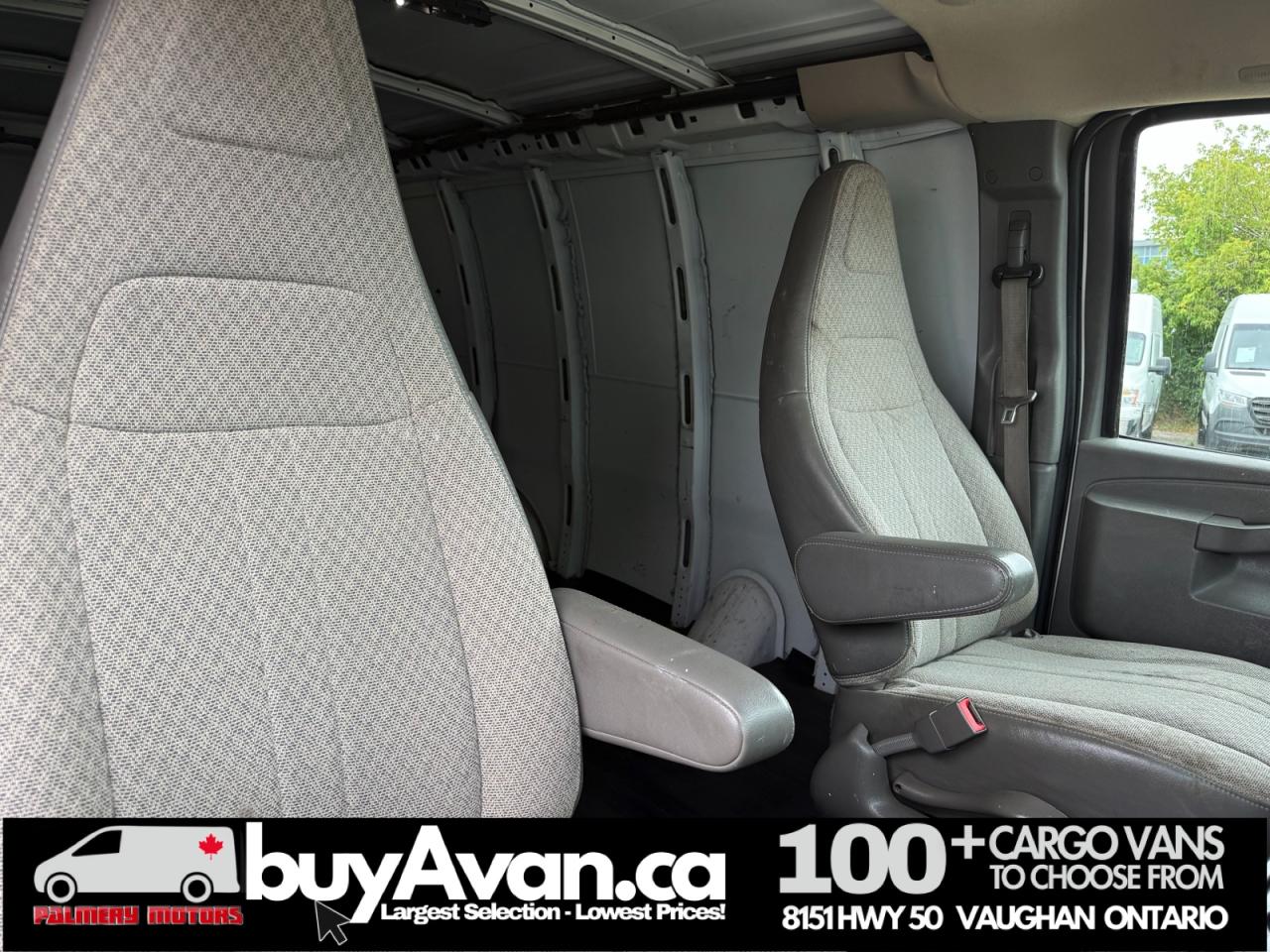 2016 GMC Savana Cargo Van 2500 V8 + NO WINDOWS Photo