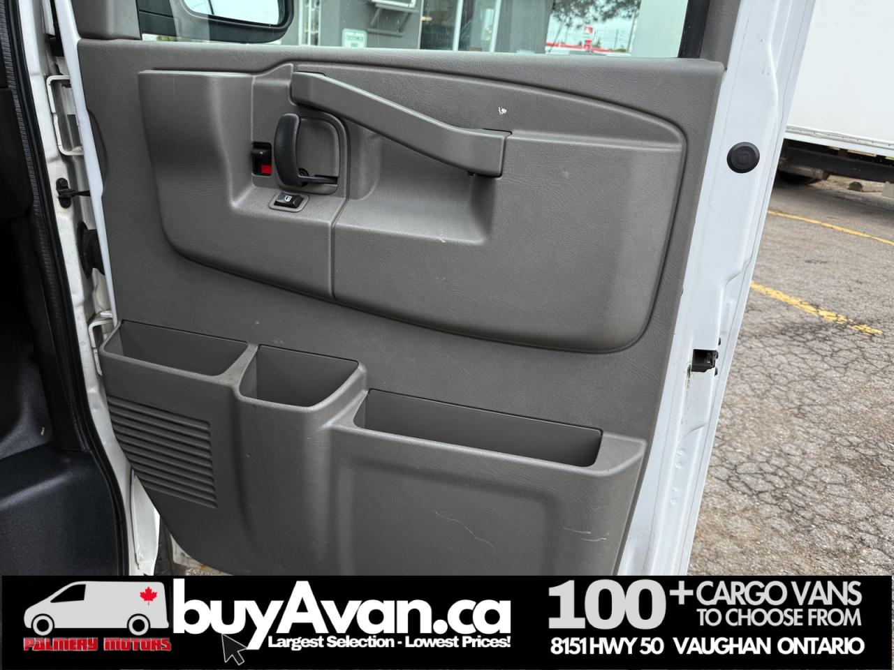 2016 GMC Savana Cargo Van 2500 V8 + NO WINDOWS Photo
