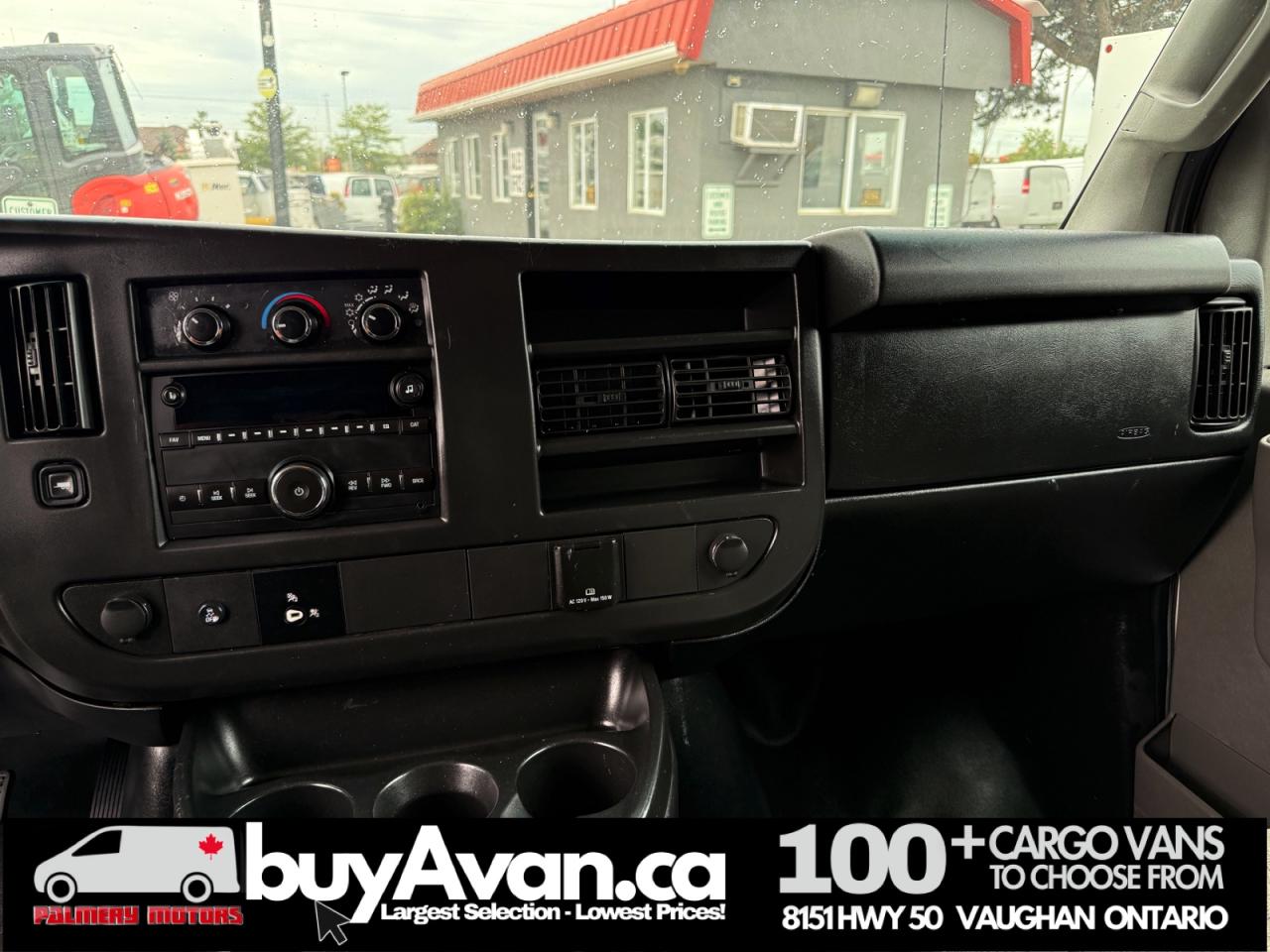 2016 GMC Savana Cargo Van 2500 V8 + NO WINDOWS Photo