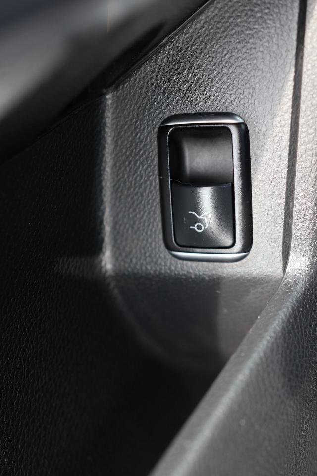 2015 Mercedes-Benz GLK-Class 350-4MATIC-AMG/NAV/360 CAM/PANOROOF/KEYLESS/MEMORY Photo