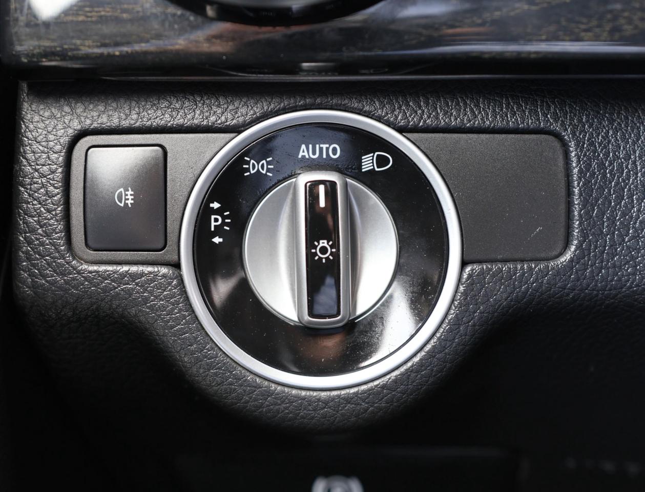 2015 Mercedes-Benz GLK-Class 350-4MATIC-AMG/NAV/360 CAM/PANOROOF/KEYLESS/MEMORY Photo