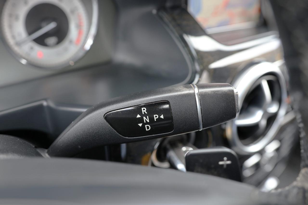 2015 Mercedes-Benz GLK-Class 350-4MATIC-AMG/NAV/360 CAM/PANOROOF/KEYLESS/MEMORY Photo