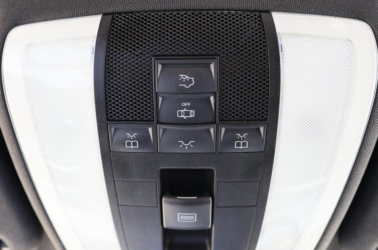 2015 Mercedes-Benz GLK-Class 350-4MATIC-AMG/NAV/360 CAM/PANOROOF/KEYLESS/MEMORY Photo