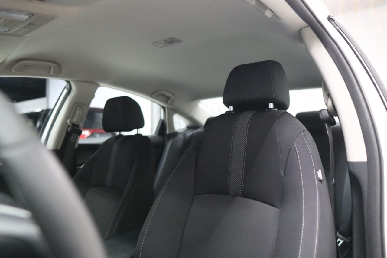 2019 Honda Civic LX AUTO  LOW KMS  NO ACCIDENTS Photo