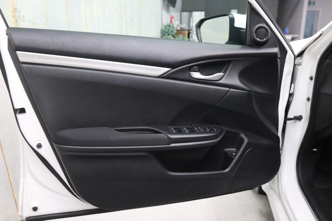 2019 Honda Civic LX AUTO  LOW KMS  NO ACCIDENTS Photo