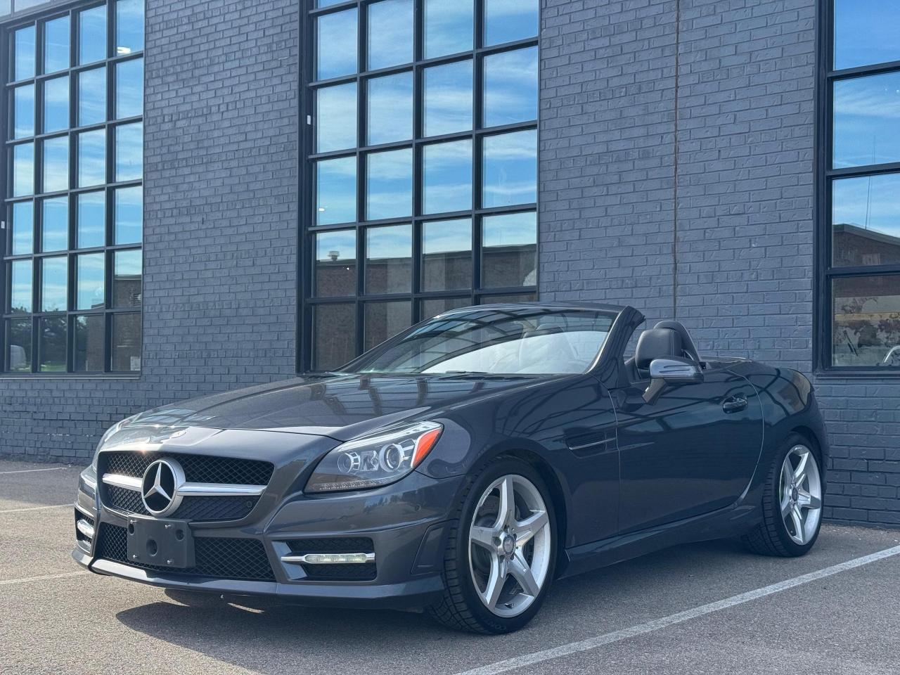 2015 Mercedes-Benz SLK-Class 2dr Roadster SLK 350 Photo