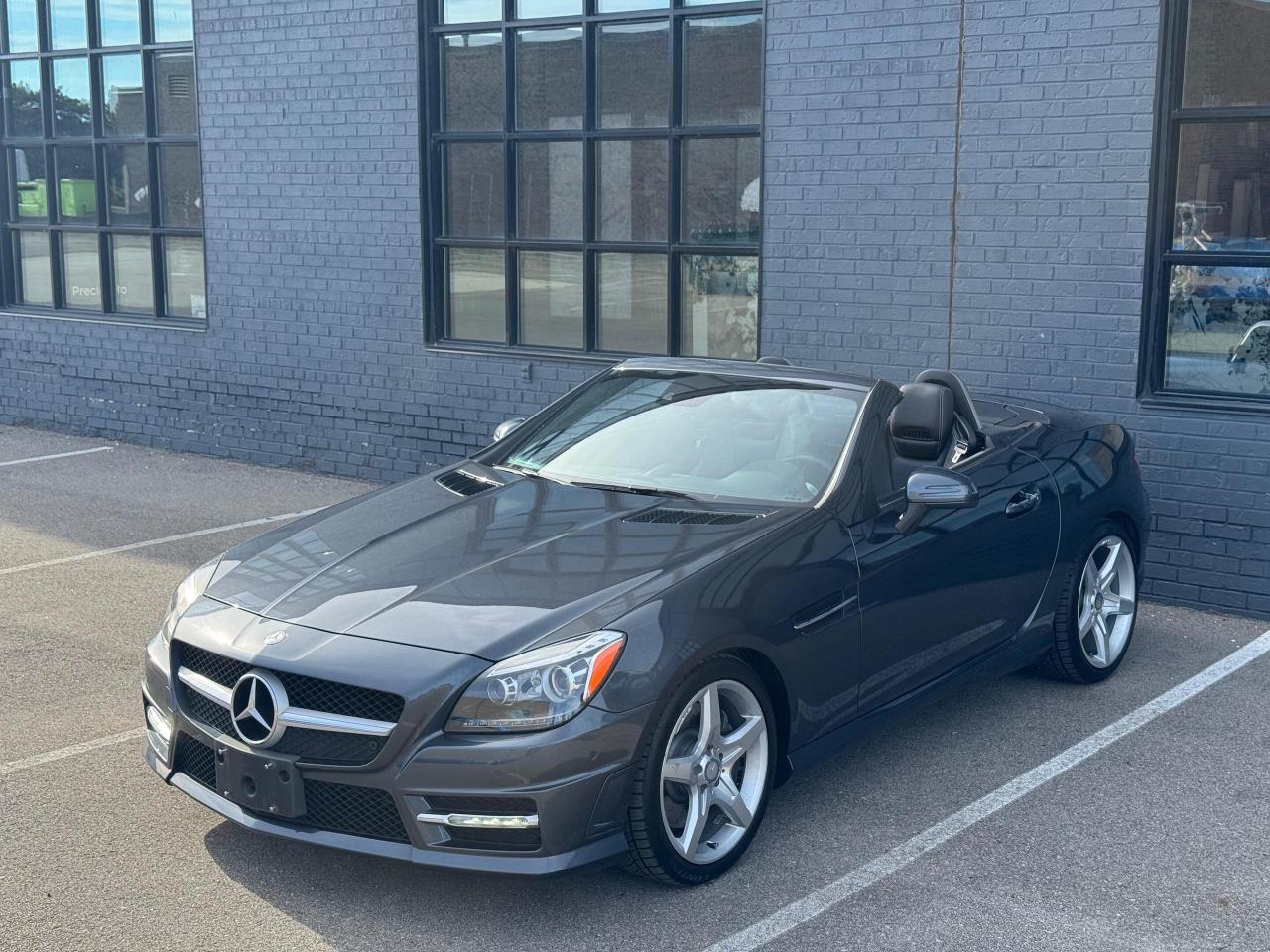 2015 Mercedes-Benz SLK-Class 2dr Roadster SLK 350 Photo