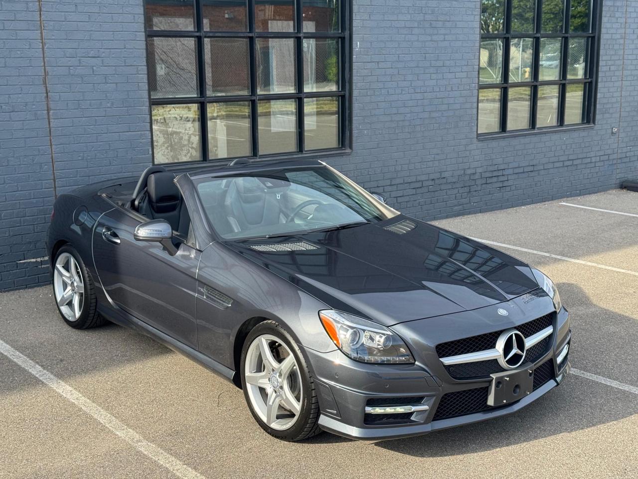 2015 Mercedes-Benz SLK-Class 2dr Roadster SLK 350 Photo