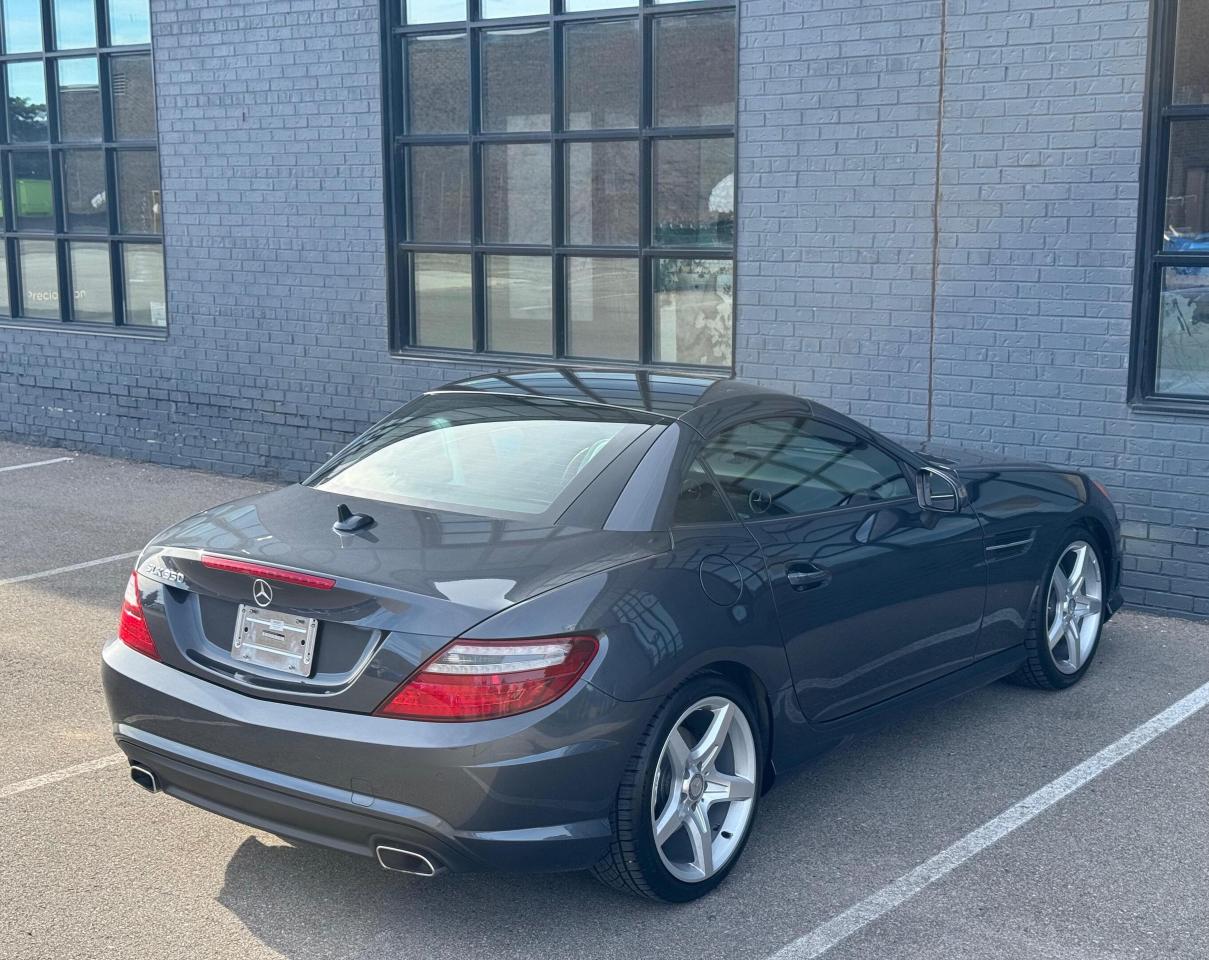 2015 Mercedes-Benz SLK-Class 2dr Roadster SLK 350 Photo