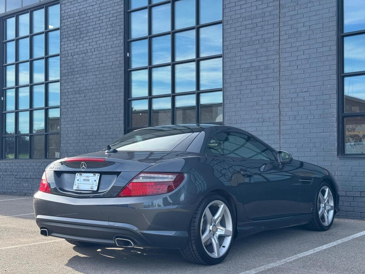 2015 Mercedes-Benz SLK-Class 2dr Roadster SLK 350 Photo