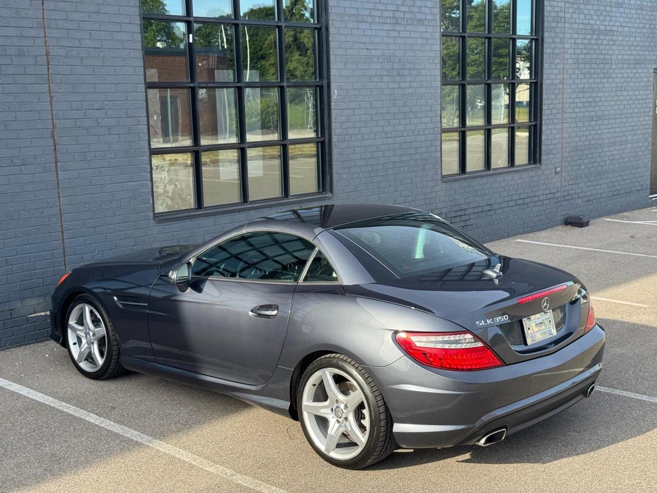 2015 Mercedes-Benz SLK-Class 2dr Roadster SLK 350 Photo