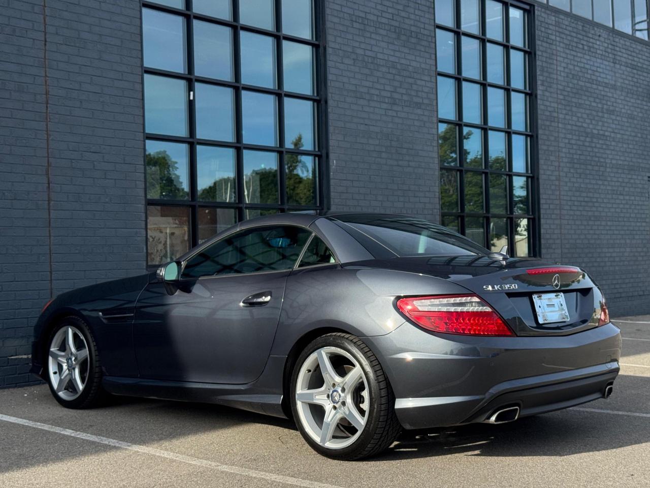 2015 Mercedes-Benz SLK-Class 2dr Roadster SLK 350 Photo