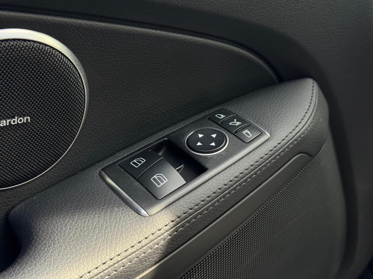 2015 Mercedes-Benz SLK-Class 2dr Roadster SLK 350 Photo