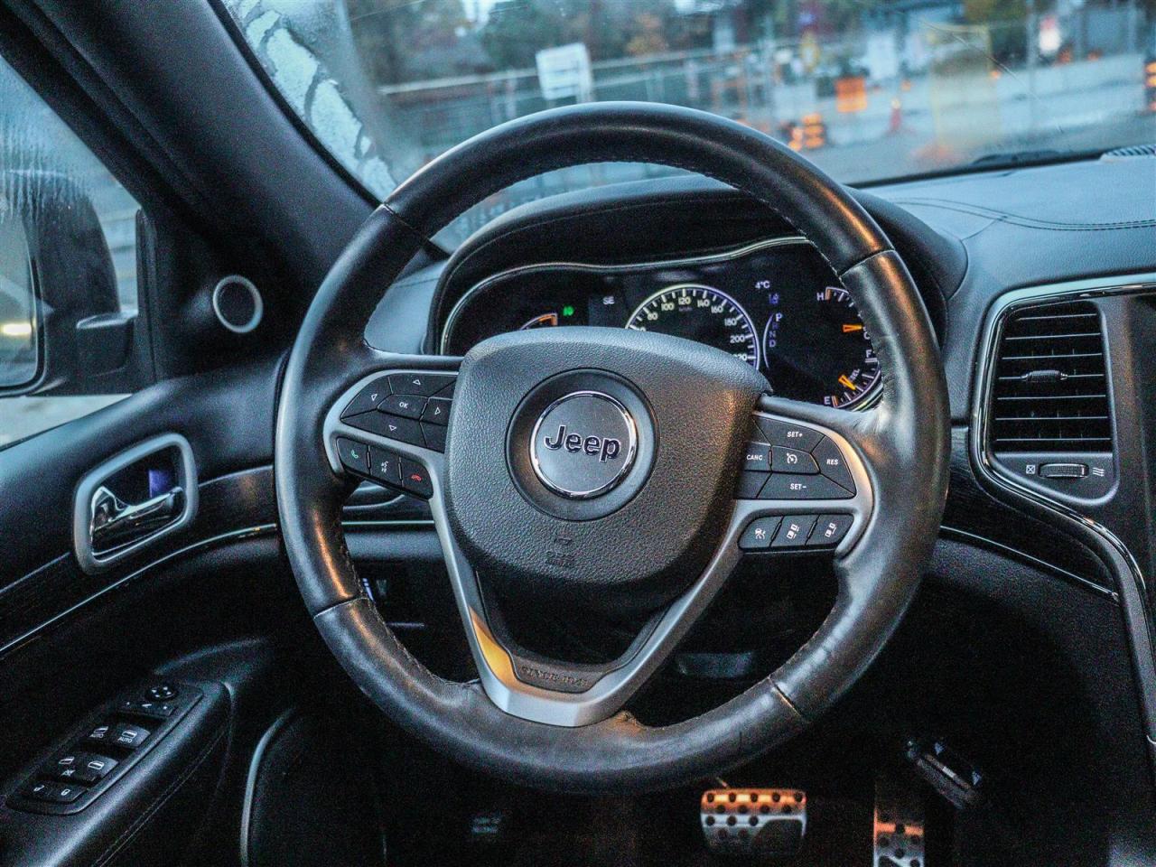 2018 Jeep Grand Cherokee Overland DIESEL LEATHER SUNROOF NAVI Photo