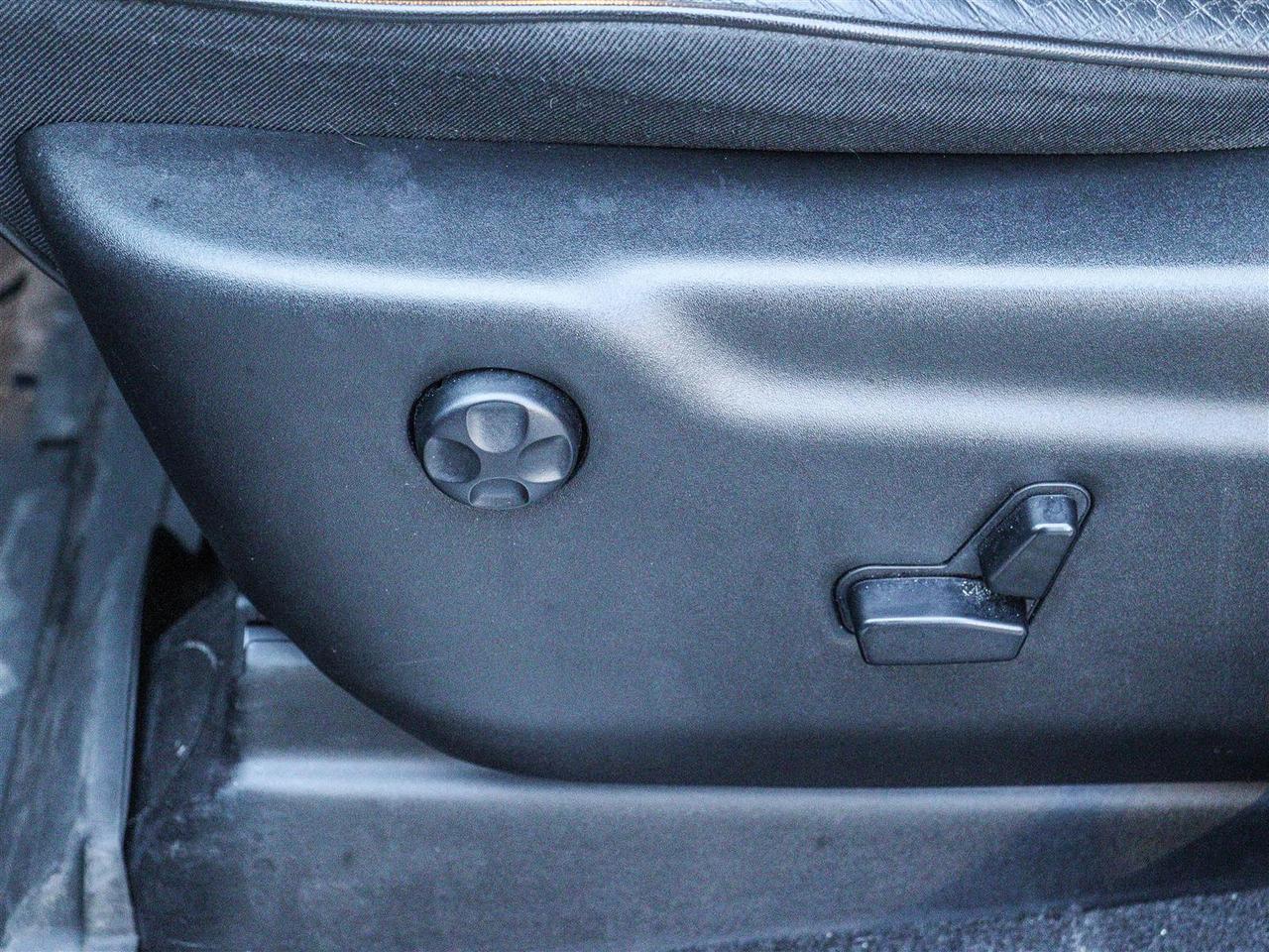 2018 Jeep Grand Cherokee Overland DIESEL LEATHER SUNROOF NAVI Photo