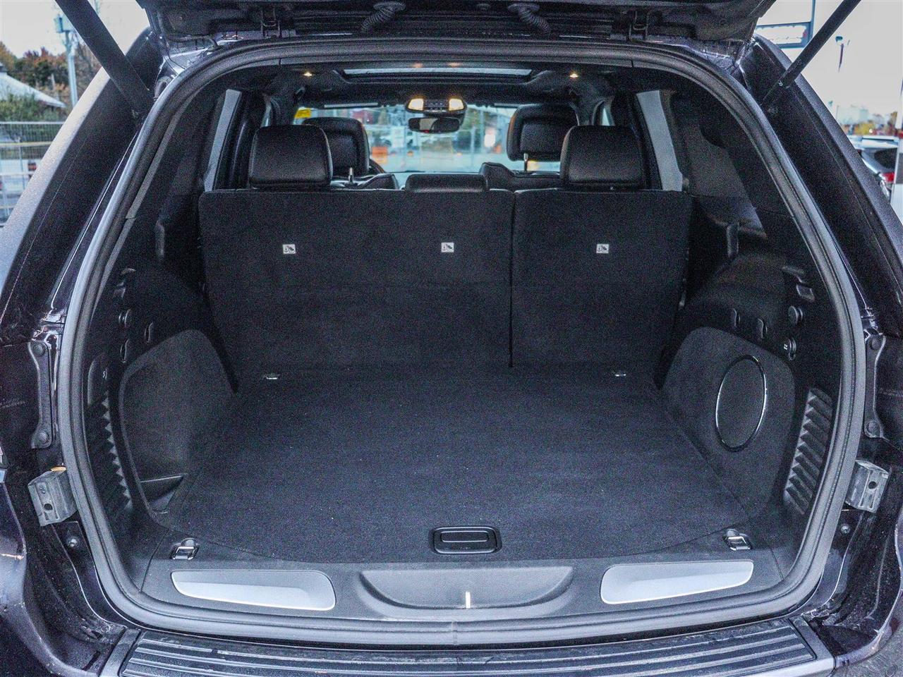 2018 Jeep Grand Cherokee Overland DIESEL LEATHER SUNROOF NAVI Photo