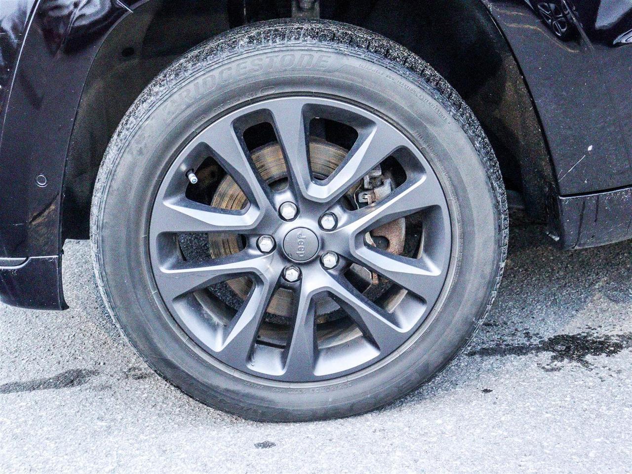 2018 Jeep Grand Cherokee Overland DIESEL LEATHER SUNROOF NAVI Photo