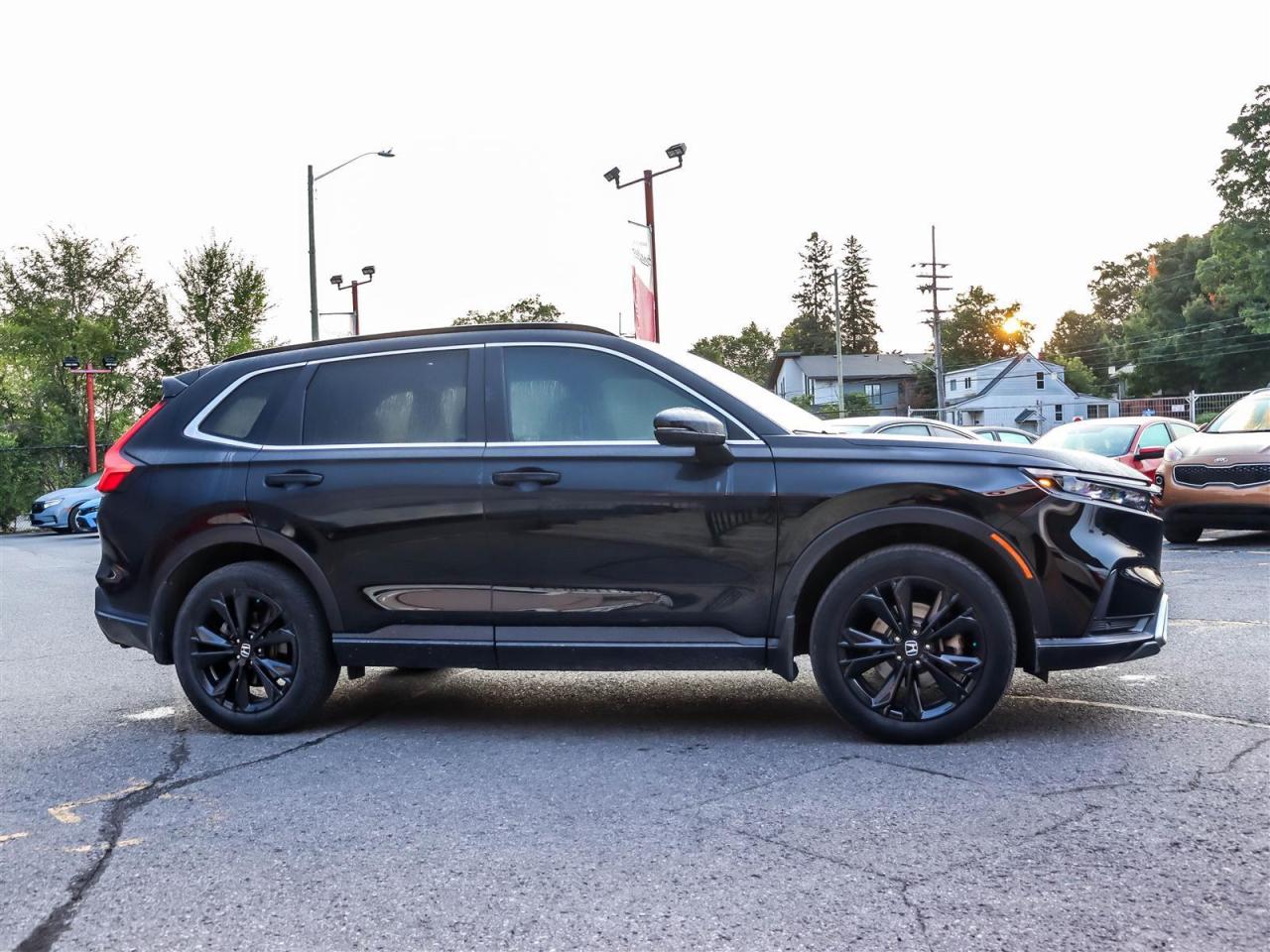 2024 Honda CR-V Touring HYBRID AWD LEATHER NAVI SUNROOF Photo2