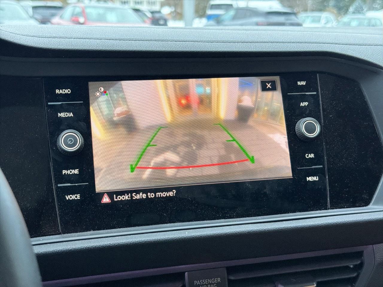 2023 Volkswagen Jetta HighlineONE-OWNER, ACCIDENT-FREE, SUNROOF, HTD + C Photo