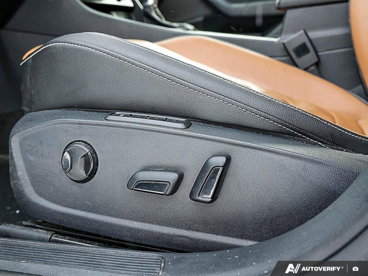 2023 Volkswagen Jetta HighlineONE-OWNER, ACCIDENT-FREE, SUNROOF, HTD + C Photo