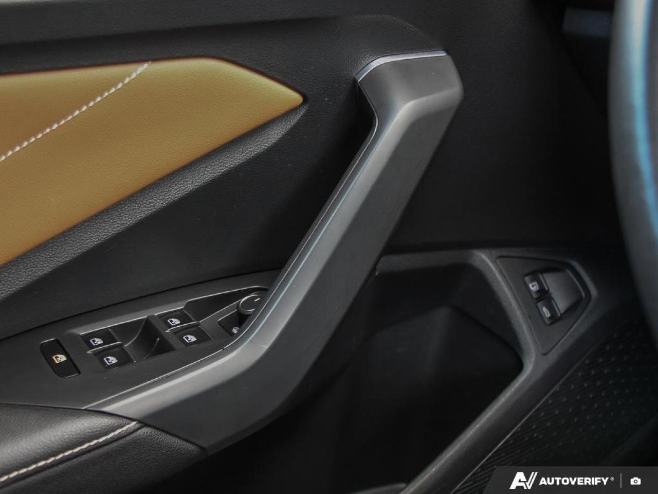 2023 Volkswagen Jetta HighlineONE-OWNER, ACCIDENT-FREE, SUNROOF, HTD + C Photo