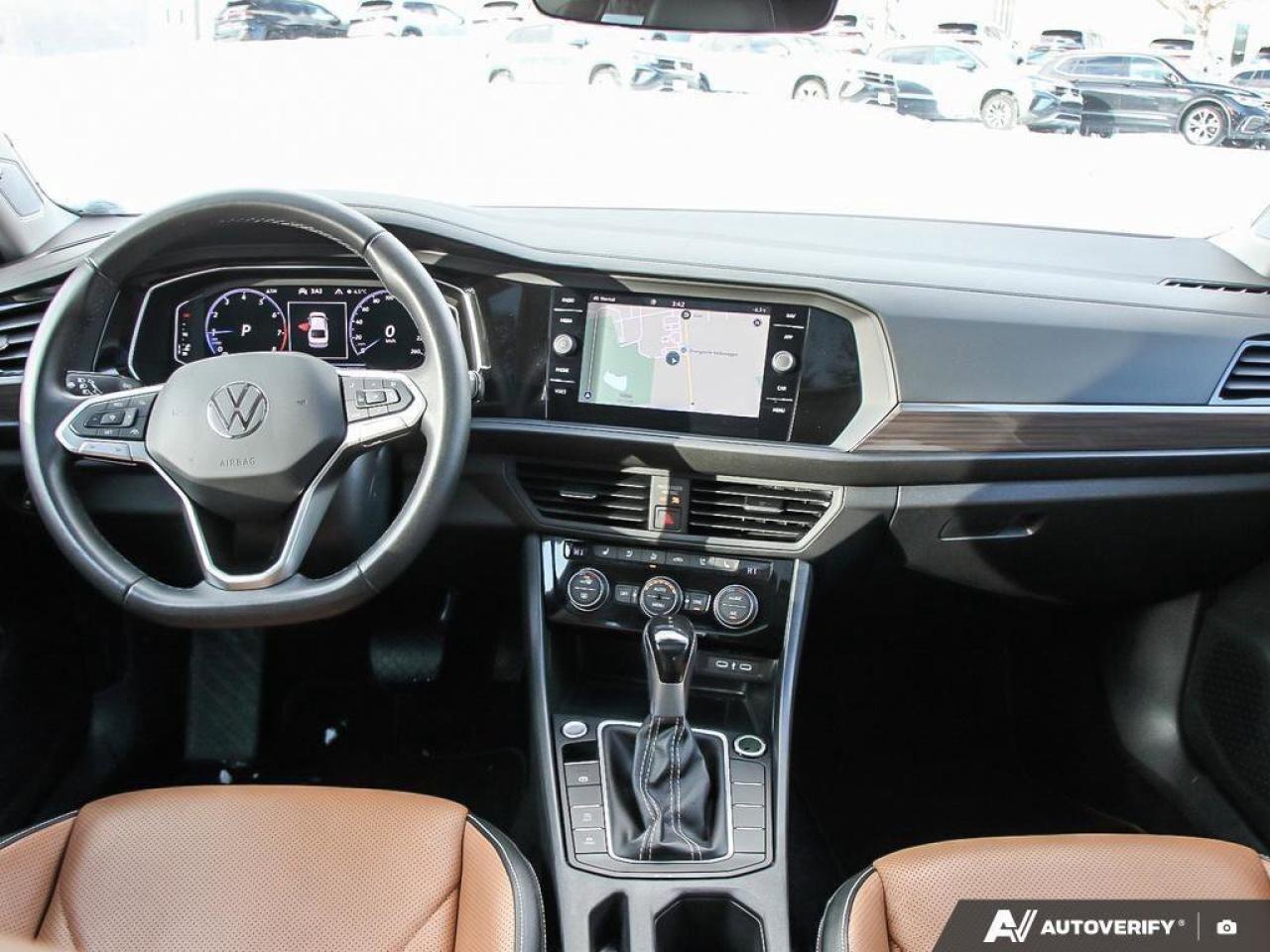 2023 Volkswagen Jetta HighlineONE-OWNER, ACCIDENT-FREE, SUNROOF, HTD + C Photo