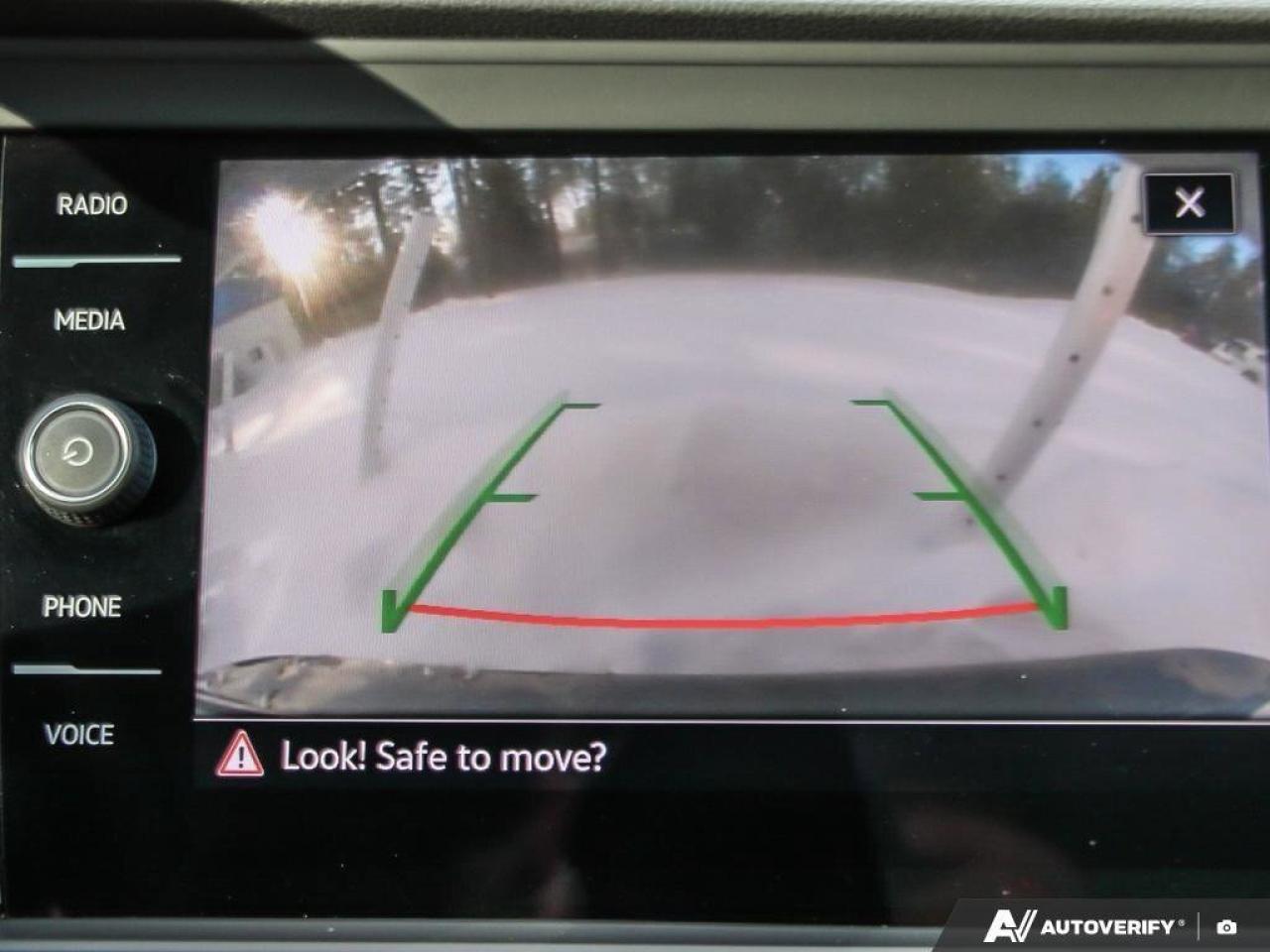 2023 Volkswagen Jetta HighlineONE-OWNER, ACCIDENT-FREE, SUNROOF, HTD + C Photo