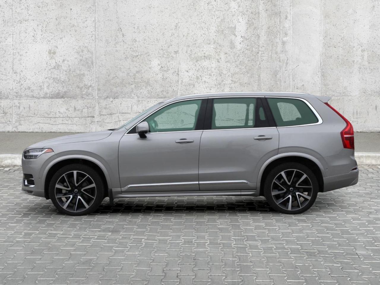 2024 Volvo XC90 B6 AWD Plus 7-Seater  BkpCam Photo