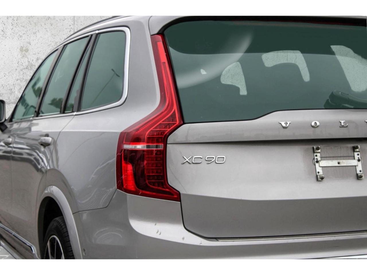 2024 Volvo XC90 B6 AWD Plus 7-Seater  BkpCam Photo