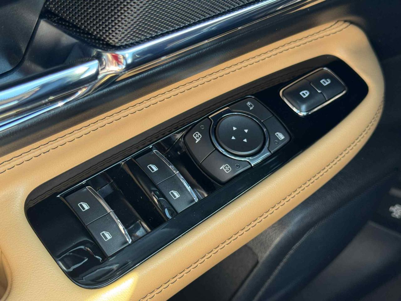 2020 Lincoln Corsair Reserve AWD Photo