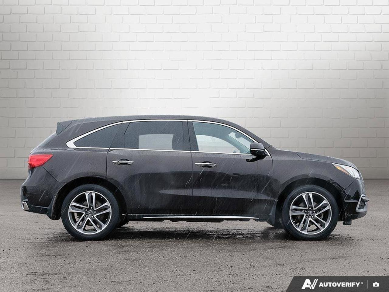 2017 Acura MDX Technology Package3.5L,SH-AWD, NAV, SUNROOF, DVD/E Photo