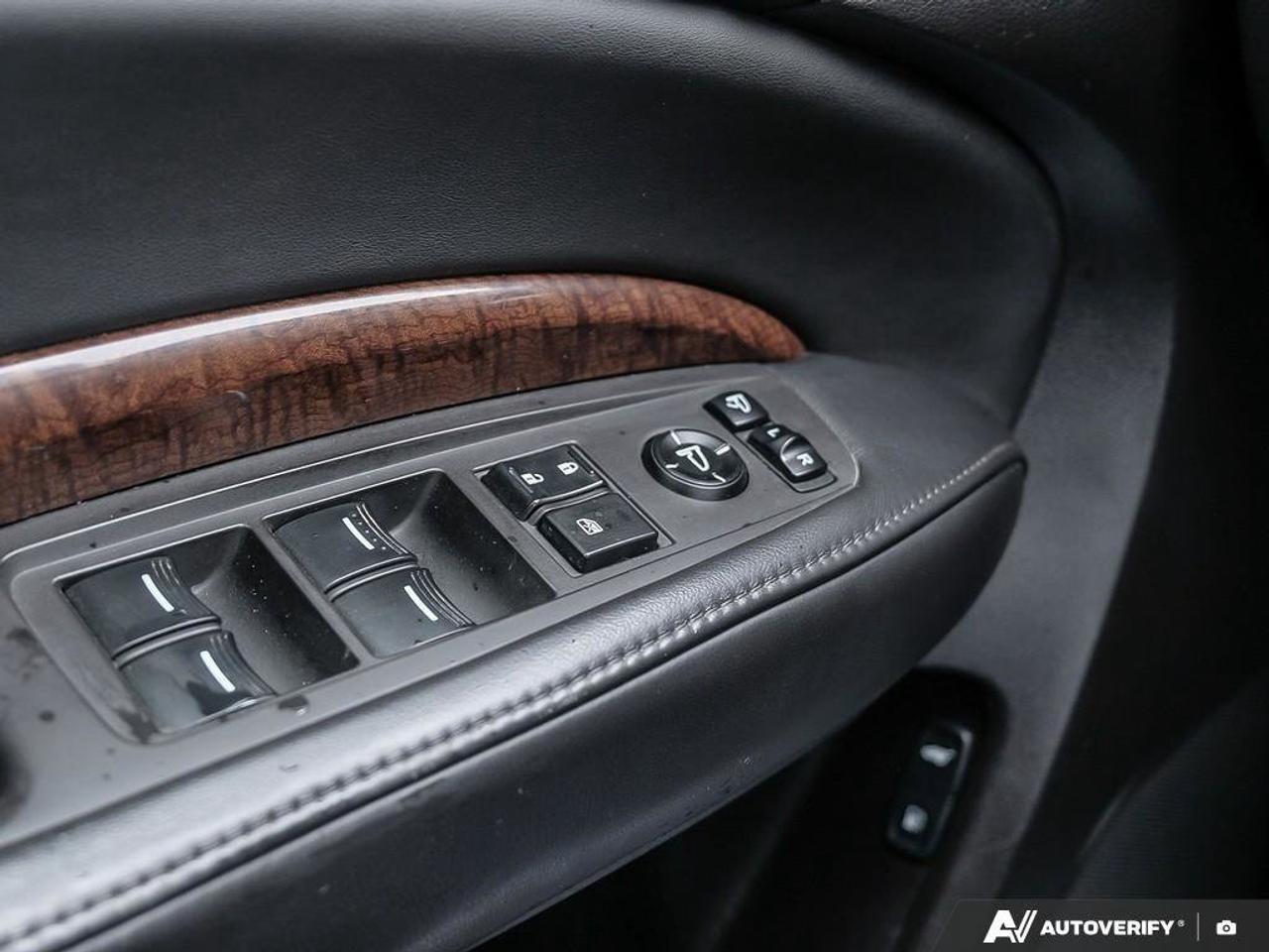 2017 Acura MDX Technology Package3.5L,SH-AWD, NAV, SUNROOF, DVD/E Photo