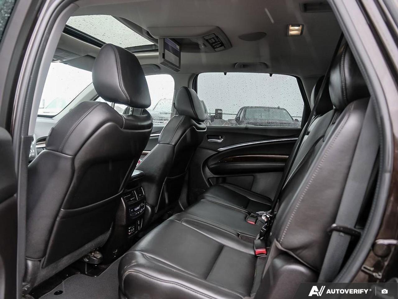 2017 Acura MDX Technology Package3.5L,SH-AWD, NAV, SUNROOF, DVD/E Photo