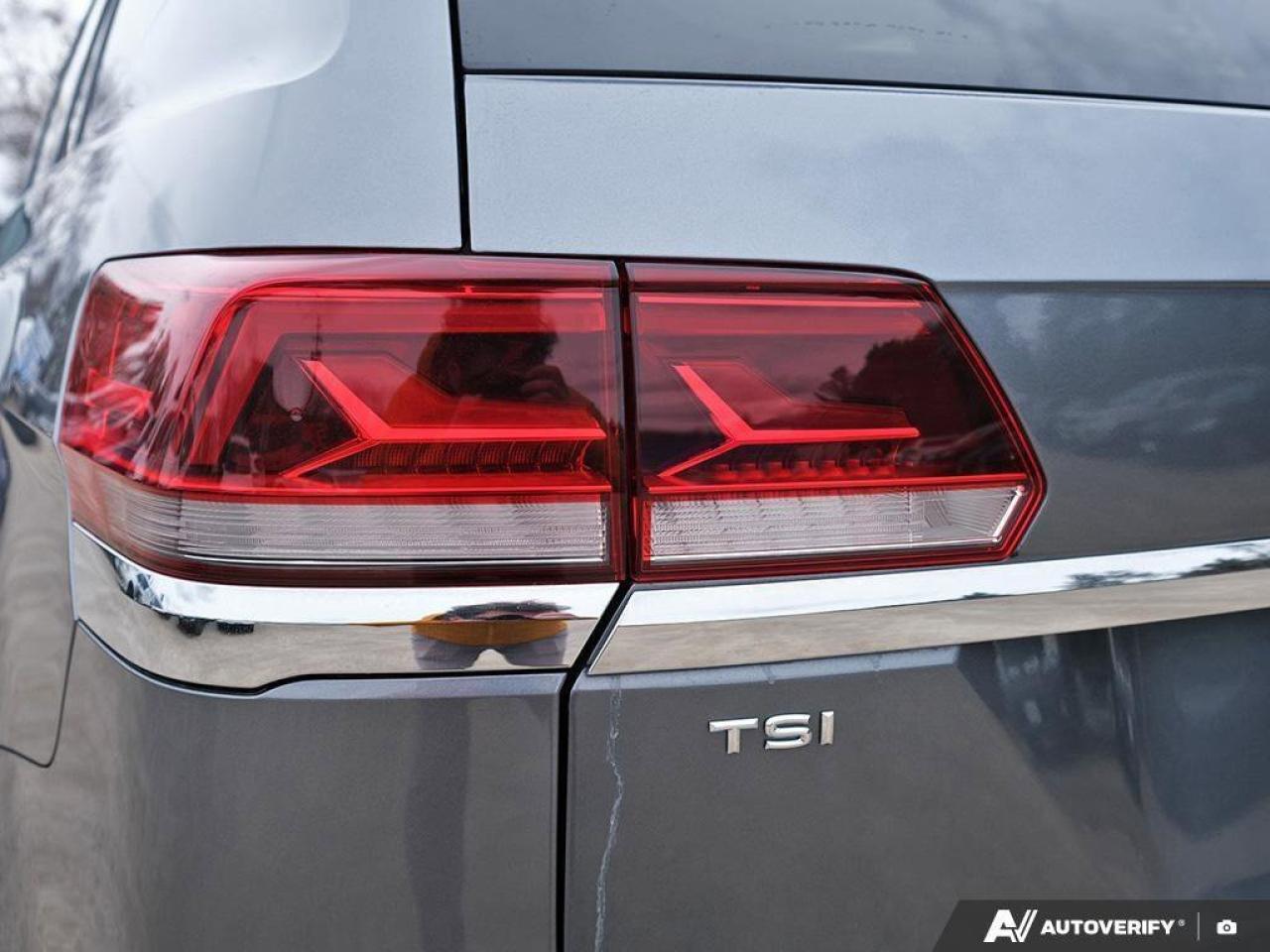 2021 Volkswagen Atlas ExeclineV6, HEATED / COOLED SEATS, SUNROOF, POWER Photo