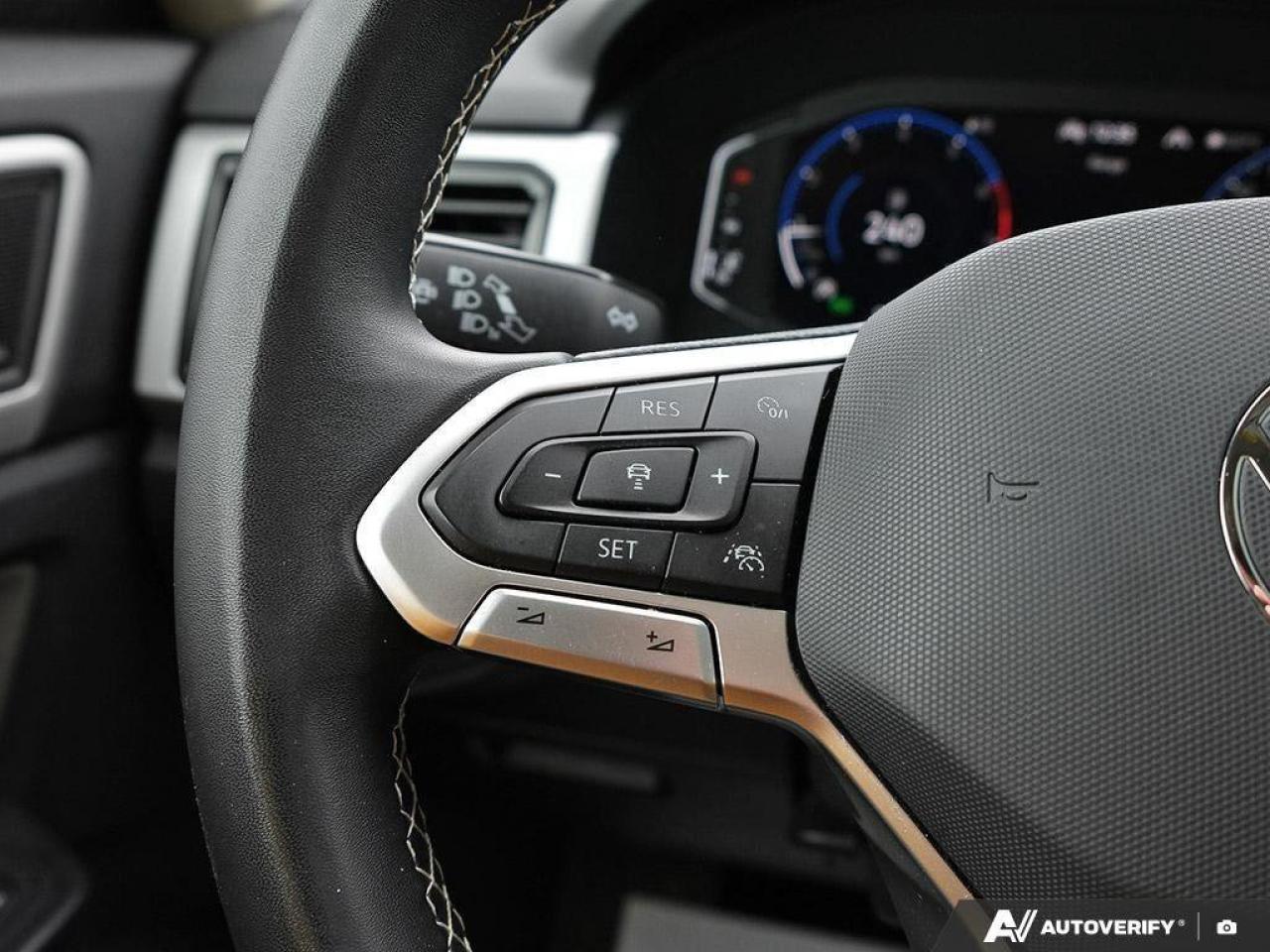 2021 Volkswagen Atlas ExeclineV6, HEATED / COOLED SEATS, SUNROOF, POWER Photo