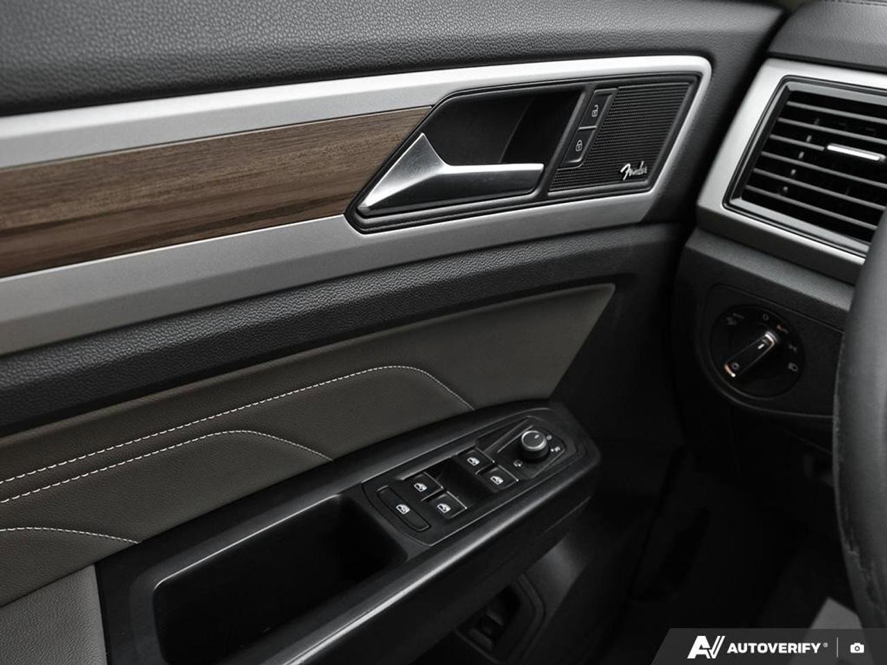 2021 Volkswagen Atlas ExeclineV6, HEATED / COOLED SEATS, SUNROOF, POWER Photo