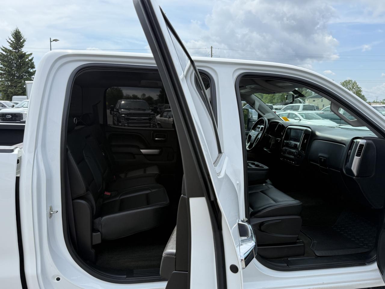 2017 Chevrolet Silverado 3500HD LT DUALLY DURAMAX 4X4 3500HD Photo