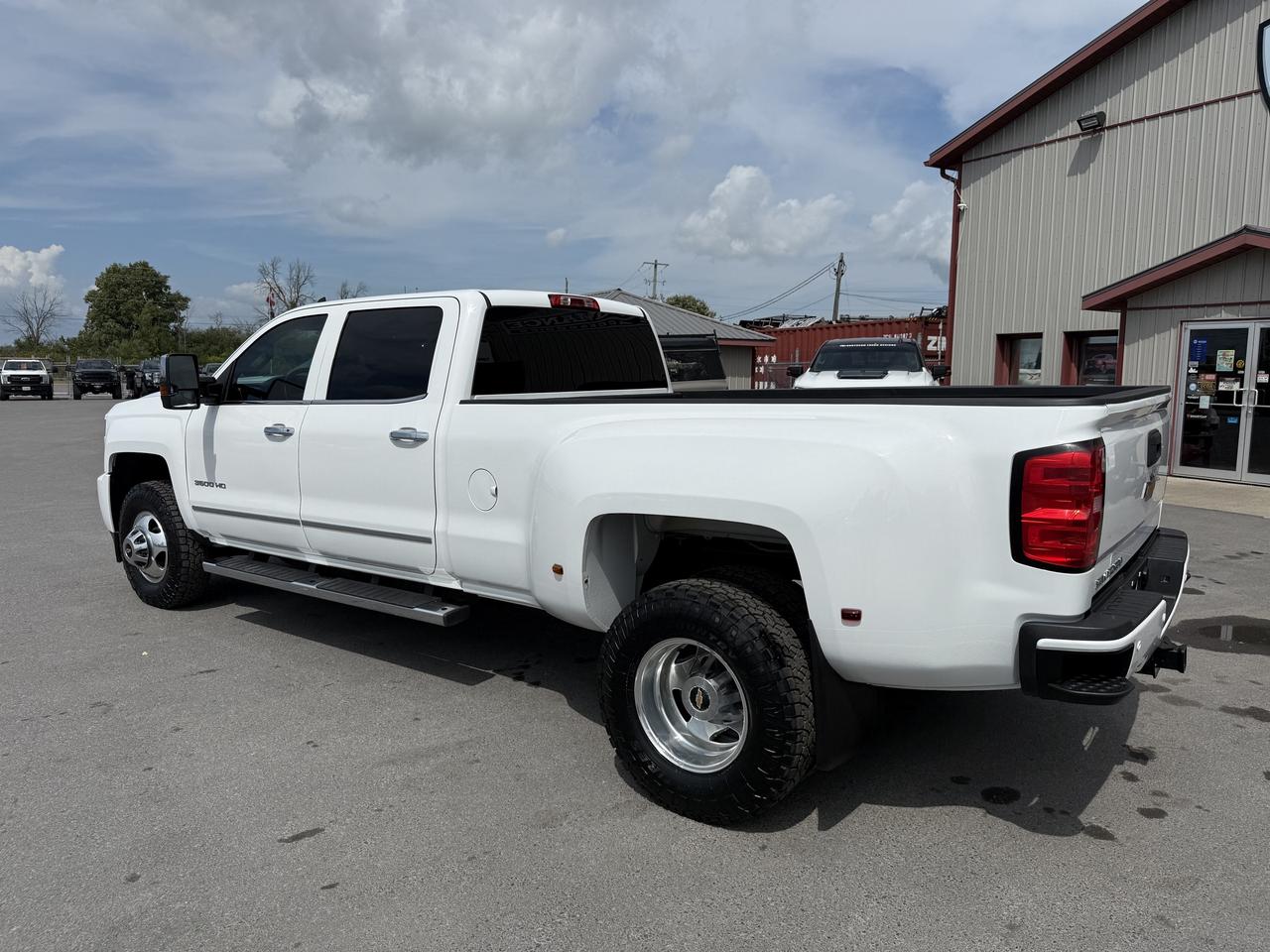 2017 Chevrolet Silverado 3500HD LT DUALLY DURAMAX Photo