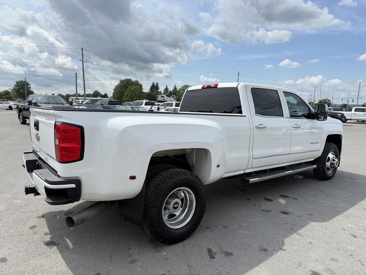 2017 Chevrolet Silverado 3500HD LT DUALLY DURAMAX Photo