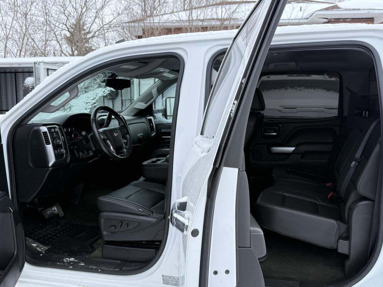 2017 Chevrolet Silverado 3500HD LT DUALLY DURAMAX Photo