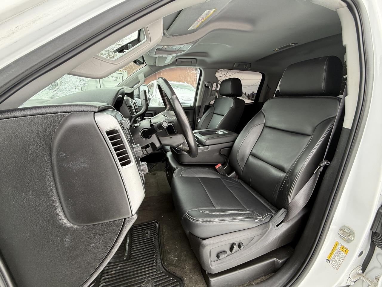 2017 Chevrolet Silverado 3500HD LT DUALLY DURAMAX Photo