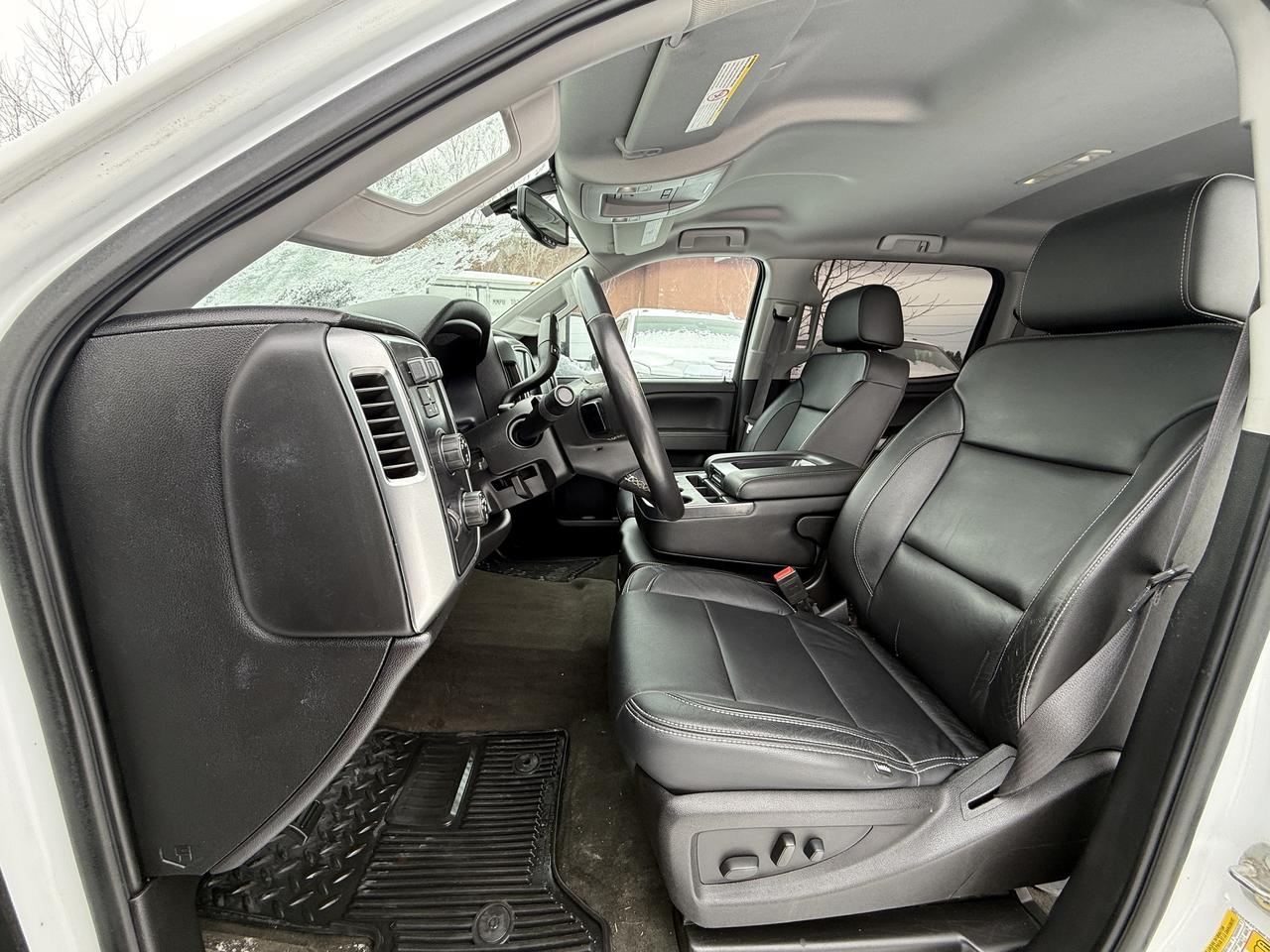 2017 Chevrolet Silverado 3500HD LT DUALLY DURAMAX Photo