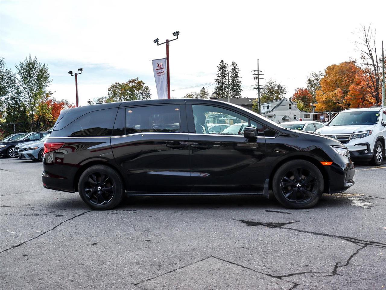 2024 Honda Odyssey Black Edition NAVI LEATHER SUNROOF Photo