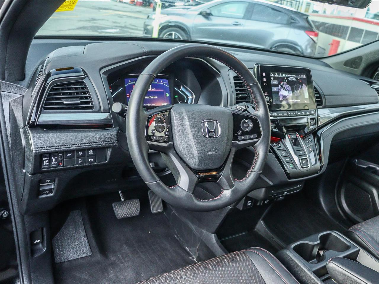 2024 Honda Odyssey Black Edition NAVI LEATHER SUNROOF Photo