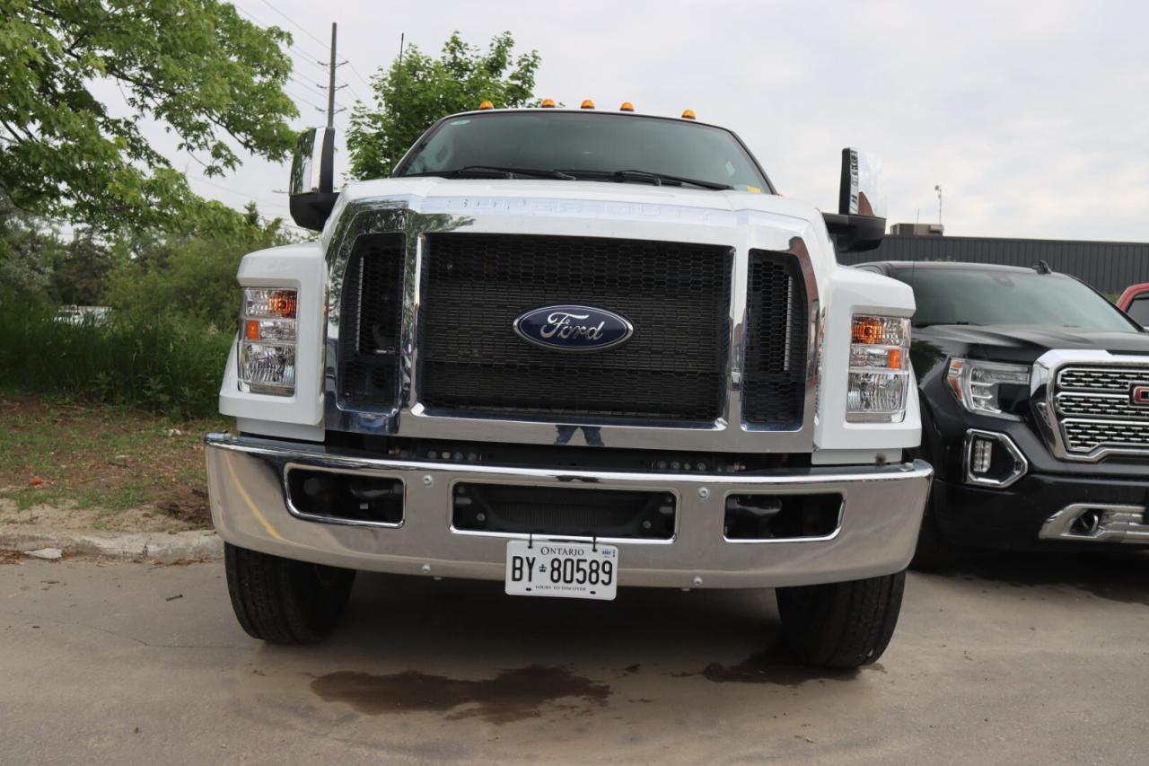 2024 Ford Super Duty F-750 Straight Frame SuperCab Diesel Photo
