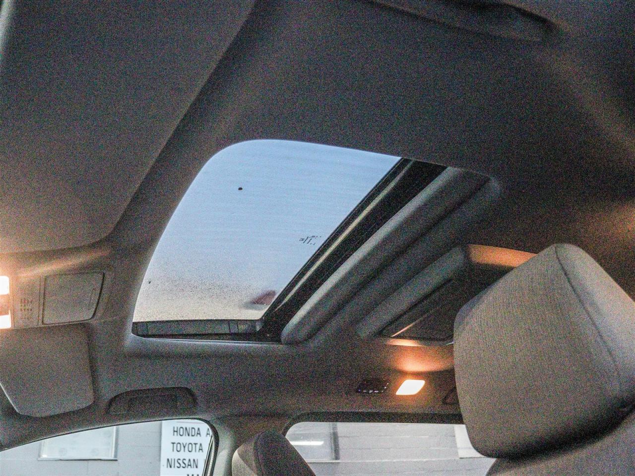 2022 Honda Odyssey EX W/ REAR ENTERTAINMENT UNIT Photo